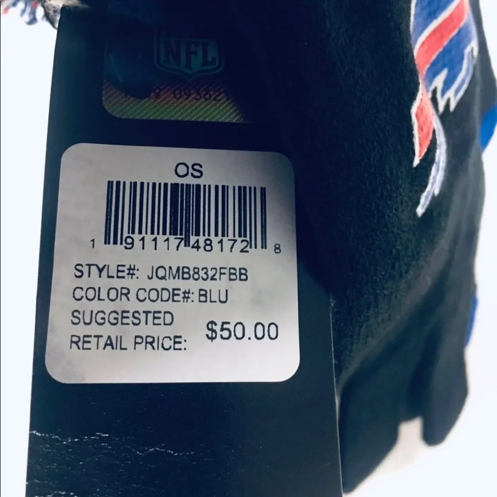 NFL Buffalo Bills Logo Pom Beanie Hat & Glove Set and Josh Allen T-Shirt Bundle - Picture 7 of 9